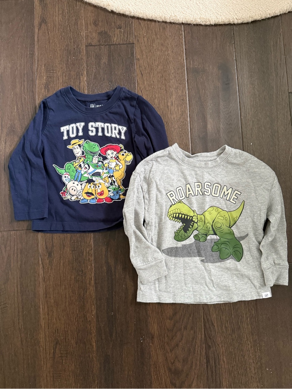 Gap Toy Story tops 3T EUC